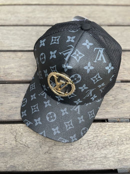 Louis Vuitton_Monogram_Black_Gold_Premium_Unisex_Cap_(With_Box)_920