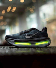 Nike Vomero Premium Black Volt