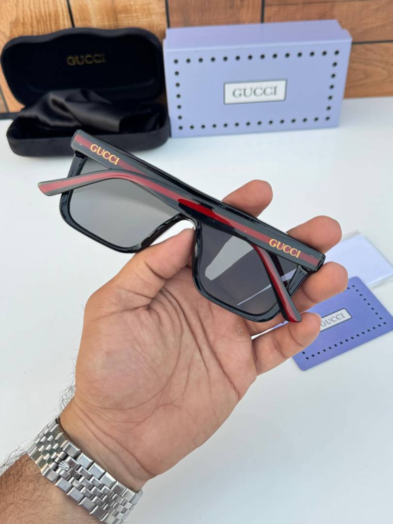 Gucci 2639 glossy black
