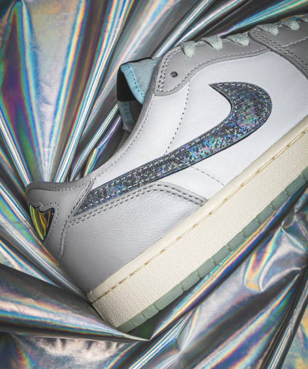 Nike AIR JORDAN 1 LOW YEAR OF THE SNAKE2025