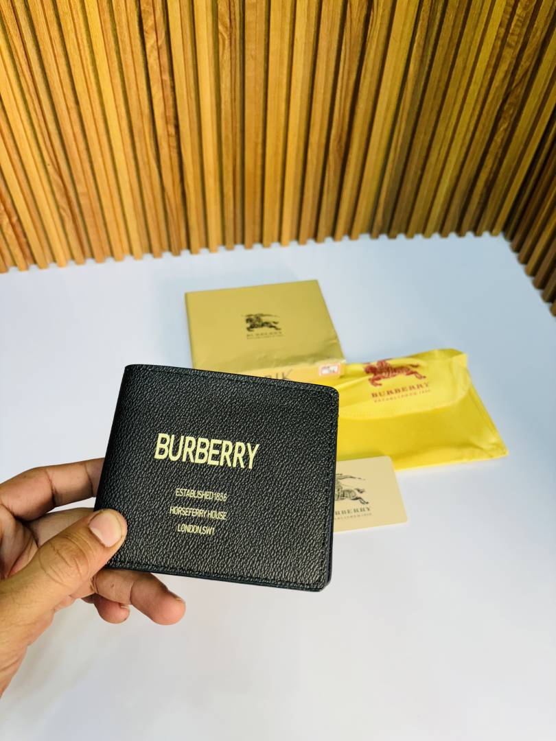 106 BURBERY PREMIUM QUALITY WALLET