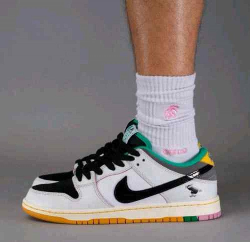 Nike Sb Dunk Low Pro X CSEF White and black