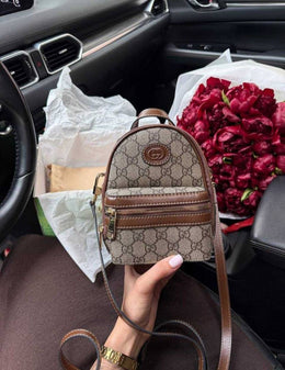 Gucci_Multi-Function_Crossbody_Bag_Interlocking_Logo_With_OriginAuldoubleBox