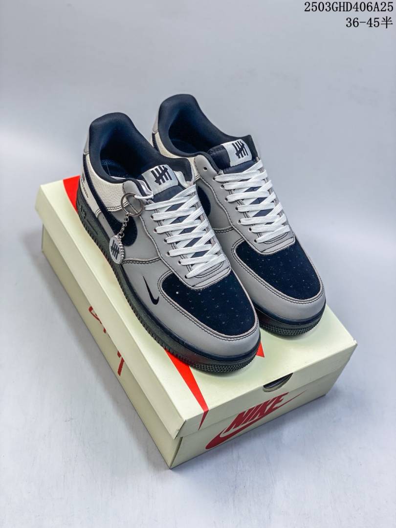 Nike Air Force 1 07 Undefeated