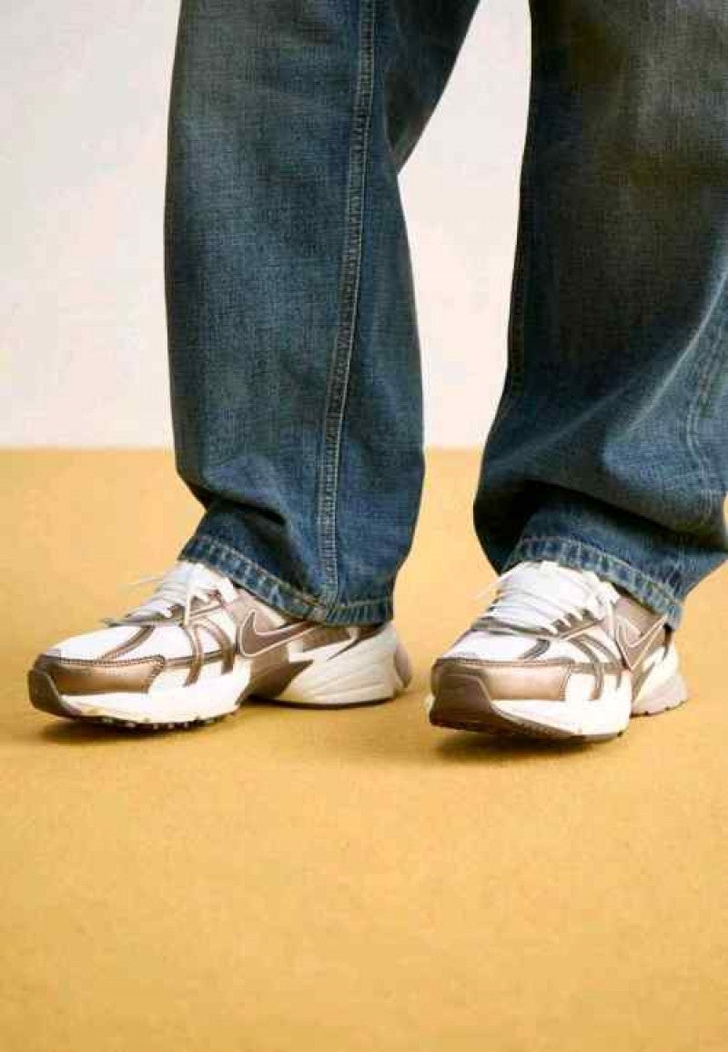 Nike V2K Run Mink Brown Summit White