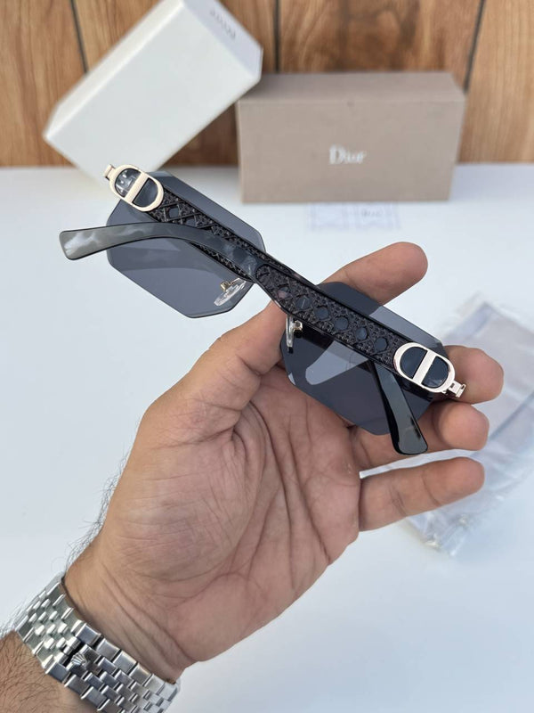 Dior_15084_gold_black