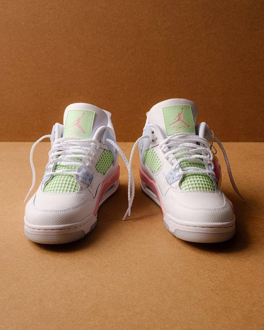 Nike Air Jordan 4 Valentines Day