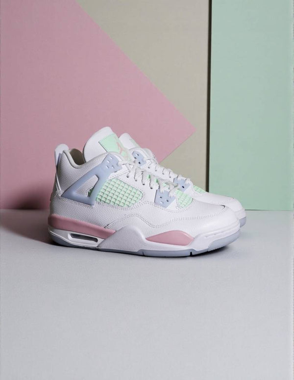 Nike Air Jordan 4 Valentines Day