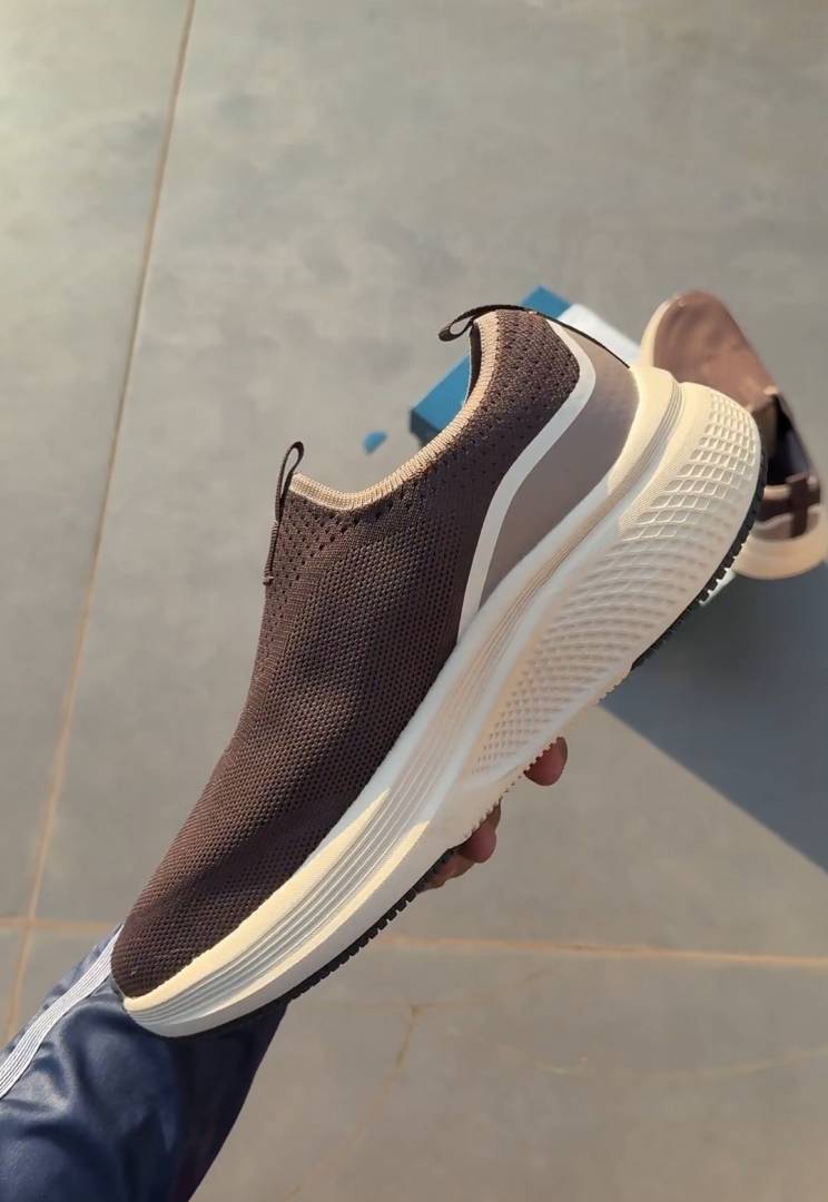 Skechers Mens Go Run Elevate 2.0 Sneaker