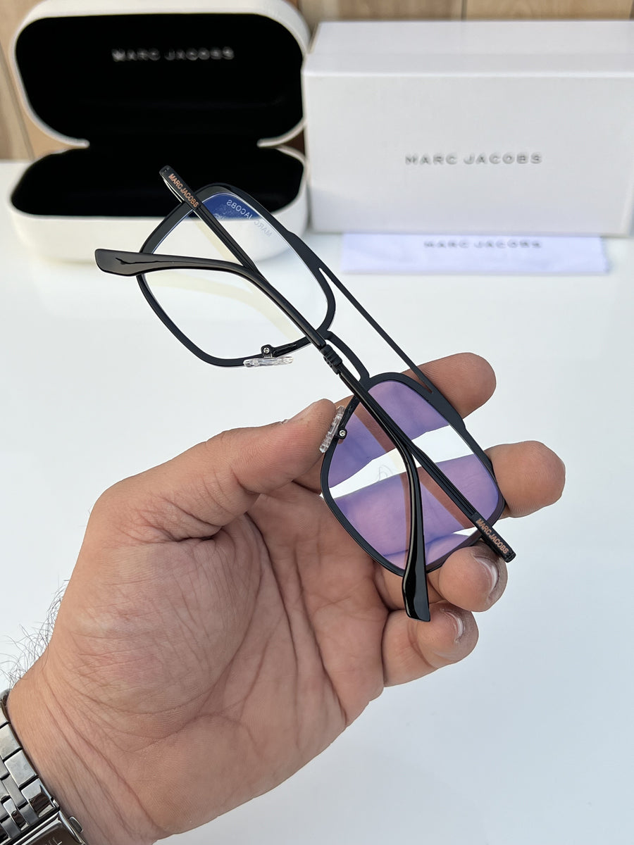 Marc_jacobs_504_black_plano