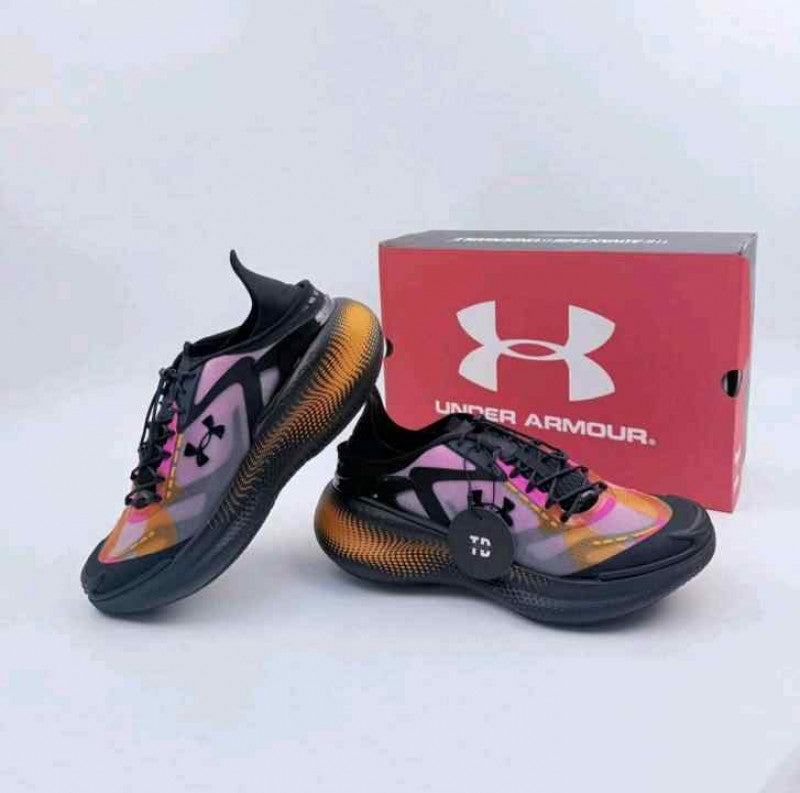 Under Armorr Echo Slipspeed Black Rebel Pink