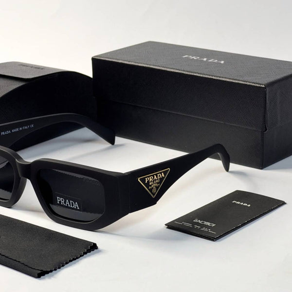Prada 09 matt black