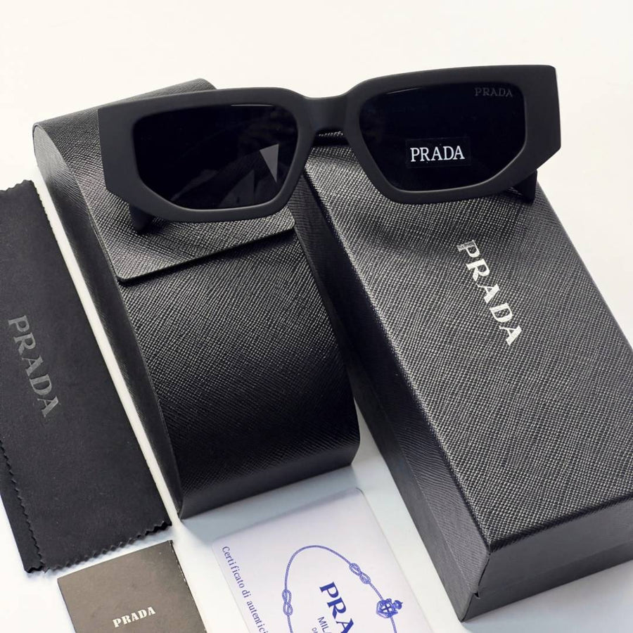 Prada 09 matt black