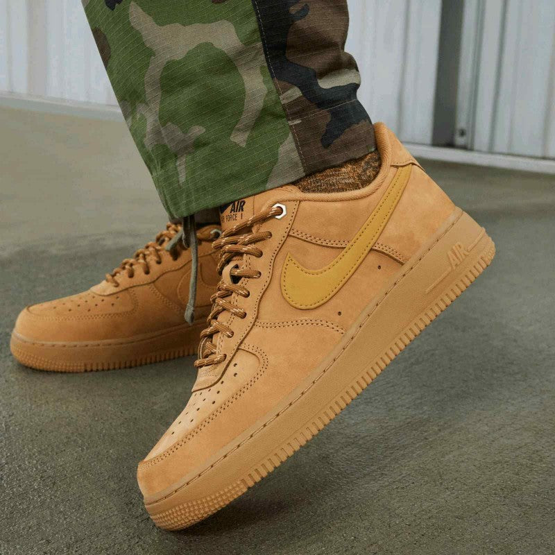 Nike AirForce 1 Low Flex Wheat