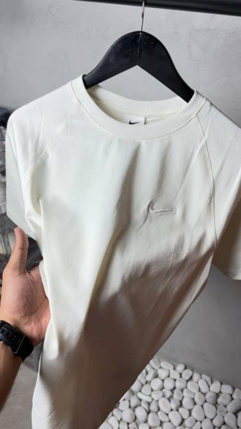 Nike Premium Round Neck T-Shirt 2328