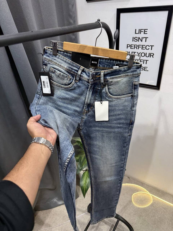 Hugo bos straight fit imported denim with brand buttons and packing