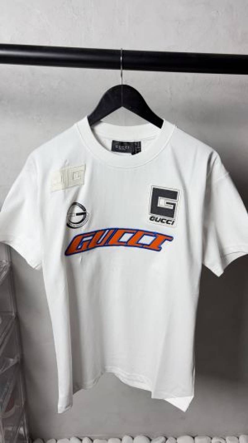 Gucci Premium Logo Patch T-Shirt 1299