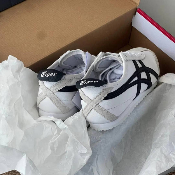 Onitsuka Tiger White Black White Sole