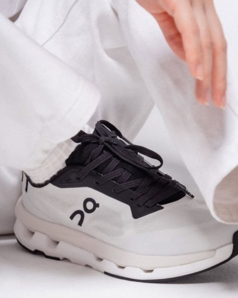 On Running Cloud Zone Ice Black 773