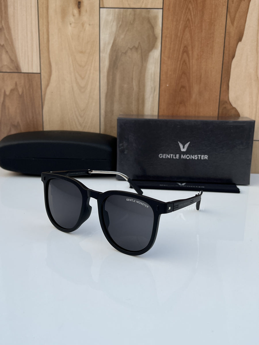Gentle_monster_folding_black
