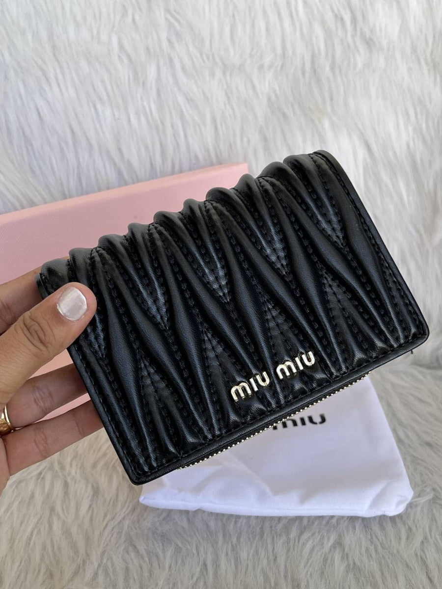 Miu Miu Matelasse Black Leather Wallet With Original Box & Dust Cover Packaging
