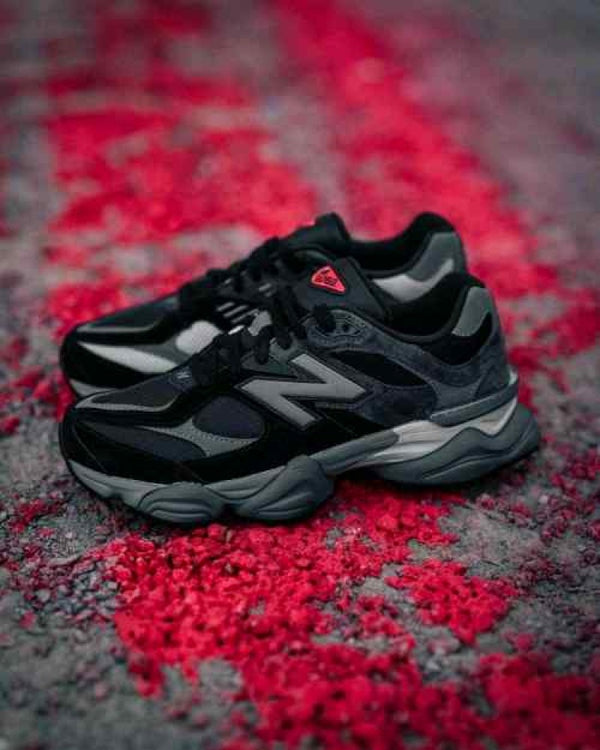 New Balanccee 9060 Black Castlerock