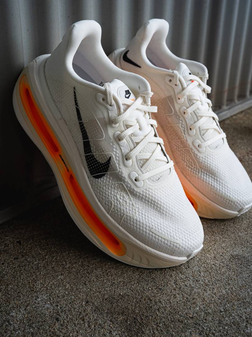 Nike Vomero Premium Sail White Orange