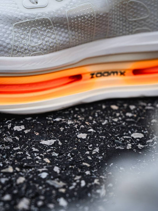 Nike Vomero Premium Sail White Orange