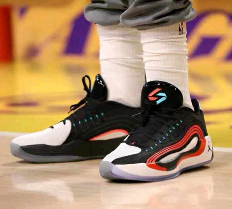 Nike Air Jordan Luka 4 BLOODLINE