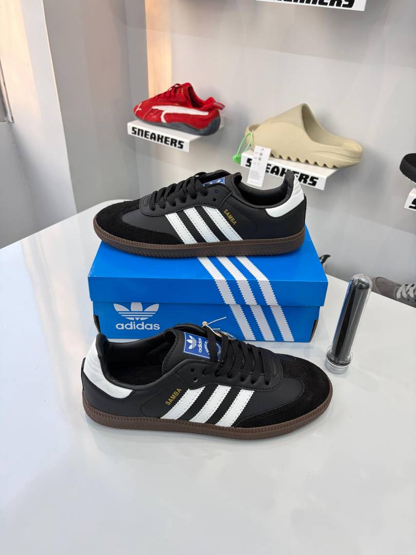 Samba Black White for women
