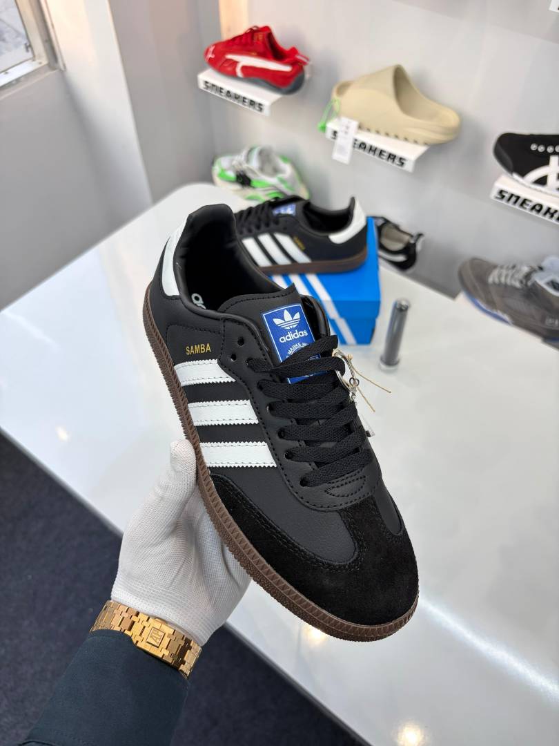 Samba Black White for women