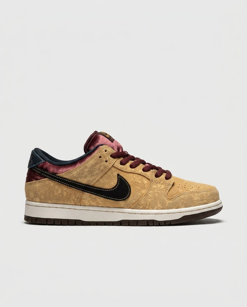 Nike SB Dunk Low Pro City Of Cinema